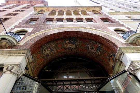 Philadelphia Architecture: Discover Every American Style on a GPS Audio Tour